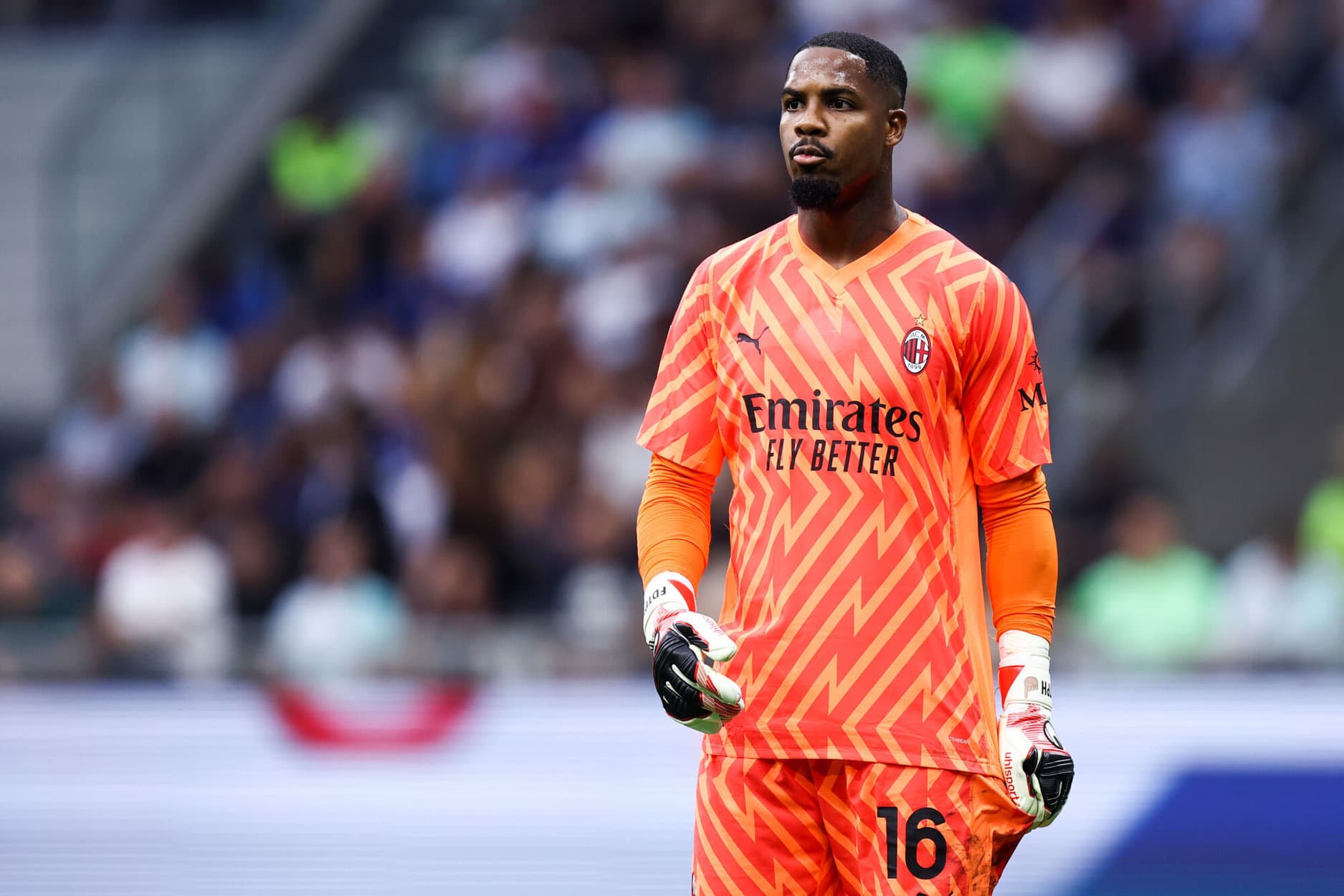 Milan wanatafuta Kukwepa Kipengele cha Kumuachilia Maignan Kwenye Mkataba Mpya