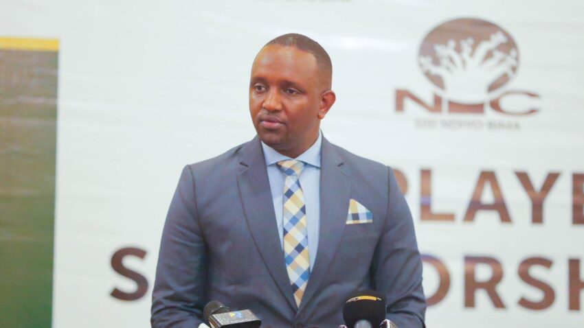 ENG HERSI ASEMA HAJAMALIZA KAZI BADO