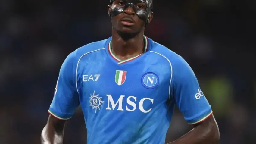 Osimhen Bado Yuko Nje ya Mazoezi ya Napoli