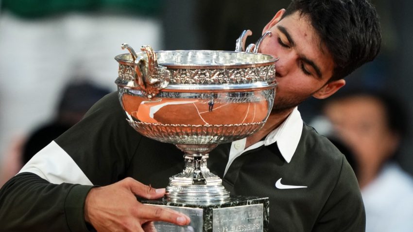Alcaraz atwaa Rolland Garros mbele ya Sinner