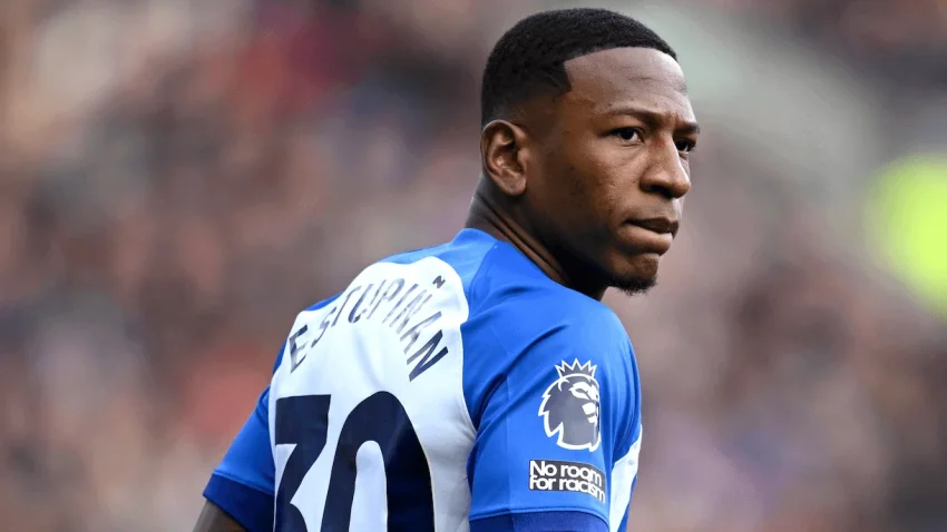 Estupiñán Ameiambia Brighton Kuwa Anataka Kuondoka Huku Mazungumzo na AC Milan Yakiendelea.