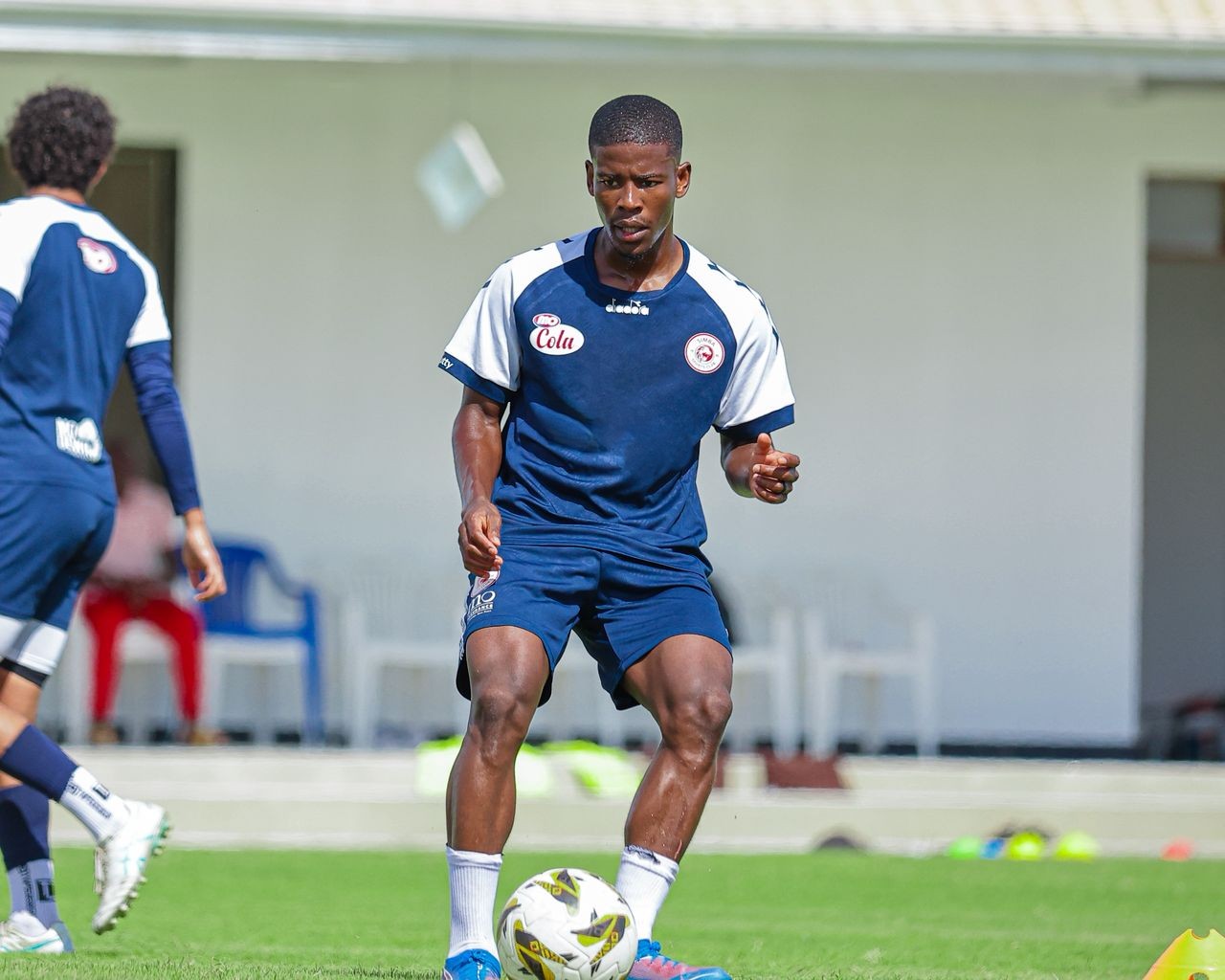 Neo Maema & De De Reuck Wabebeshwa Mzigo Eswatin