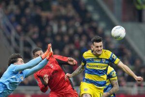 Ruben Loftus-Cheek Alazwa Hospitali Baada ya Kuvunjika Taya