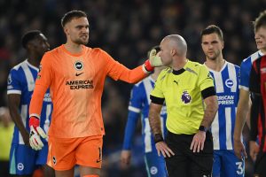 Chelsea Kuwania Saini ya Nyota wa Brighton Bart Verbruggen kwa Pauni 50M Majira ya Kiangazi, Wakishindana na Bayern