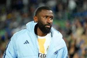 Tottenham Wamvizia Antonio Rudiger kama Mbadala wa Cristian Romero