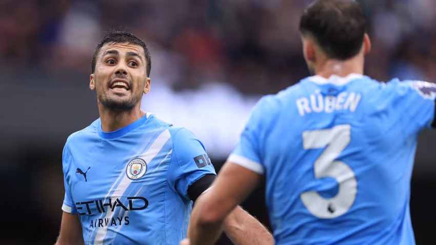 Manchester City Yataka Kumwongezea Mkataba Rodri