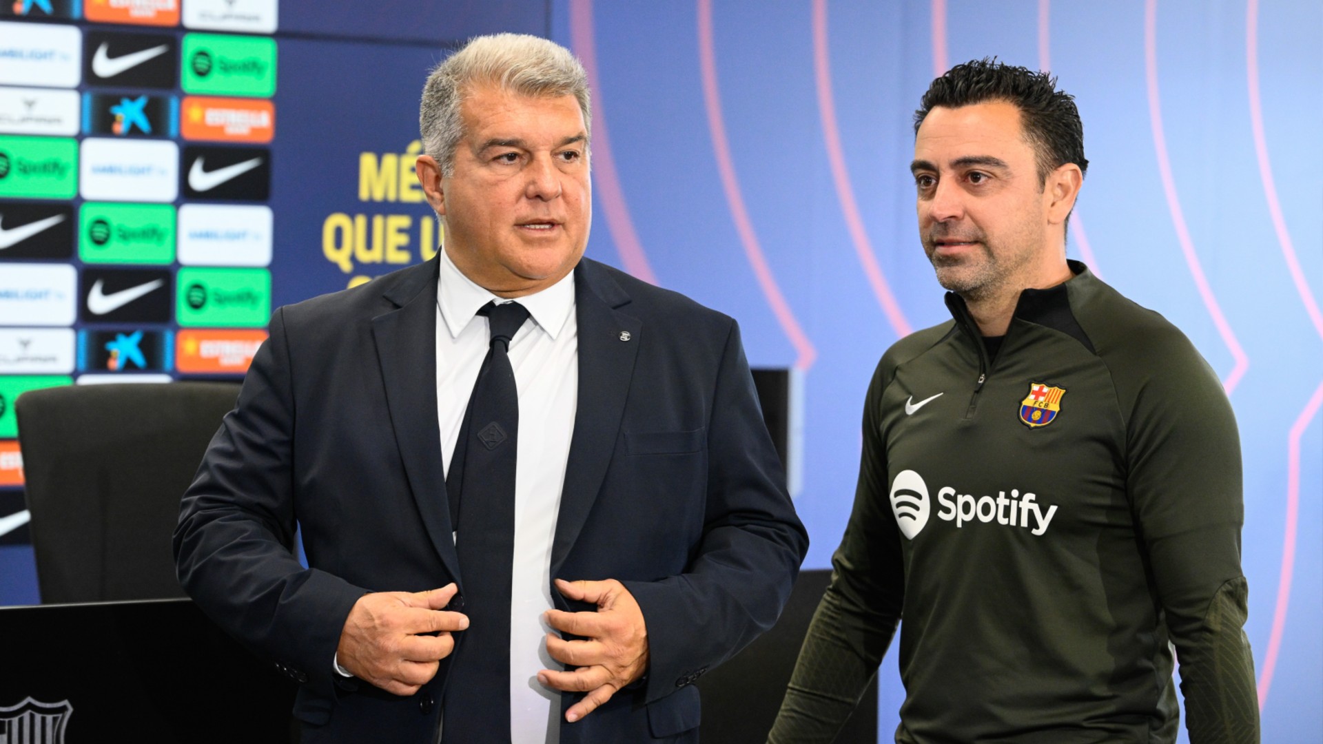 Laporta Amkosoa Vikali Xavi Hernandez, Amsifu Hansi Flick