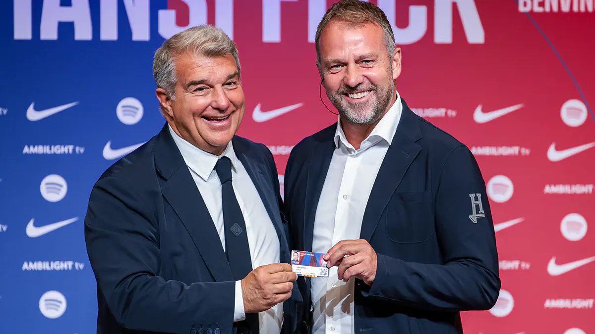 Laporta Amkosoa Vikali Xavi Hernandez, Amsifu Hansi Flick