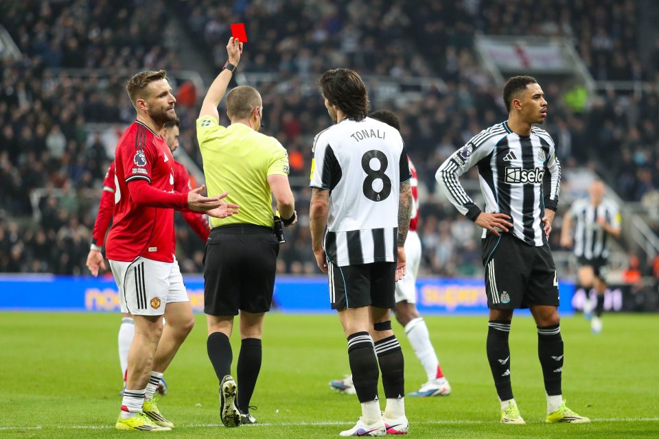 Carrick Aumizwa na Kichapo cha Kwanza Akiwa Kocha wa Manchester United