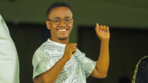Yanga SC Yatoa Onyo kwa Mashabiki Kufuatia Vitendo vya Kurusha Vitu Uwanjani