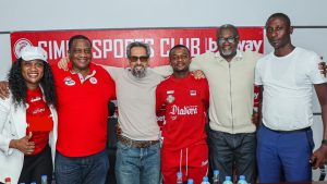 Elie Mpanzu Asaini Mkataba Mpya wa Miaka Miwili Kuendelea Kubaki Simba SC