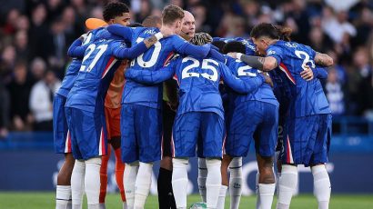 Rosenior Aeleza Sababu ya Mkusanyiko ‘Huddle’ ya Chelsea Kabla ya Mechi