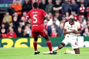 Osimhen Afanyiwa Upasuaji wa  Baada ya Kuvunjika Mkono