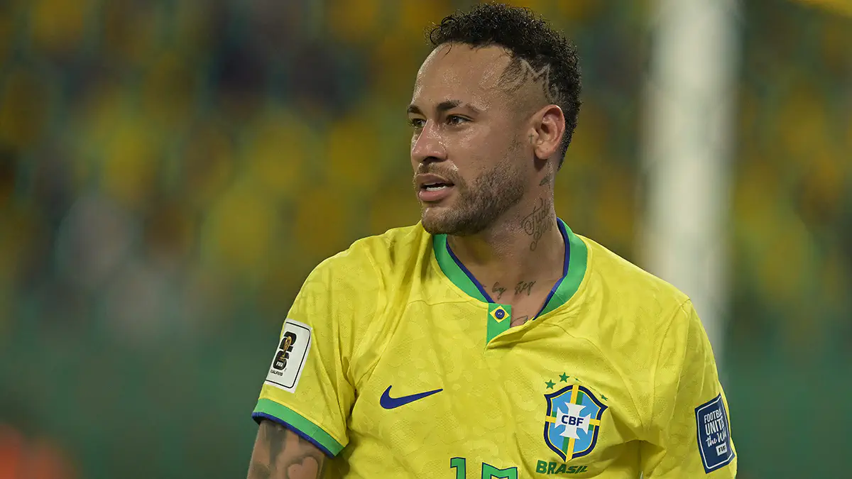 Neymar Jr Avunjika Moyo Baada ya Kubwagwa Kikosi cha Brazil