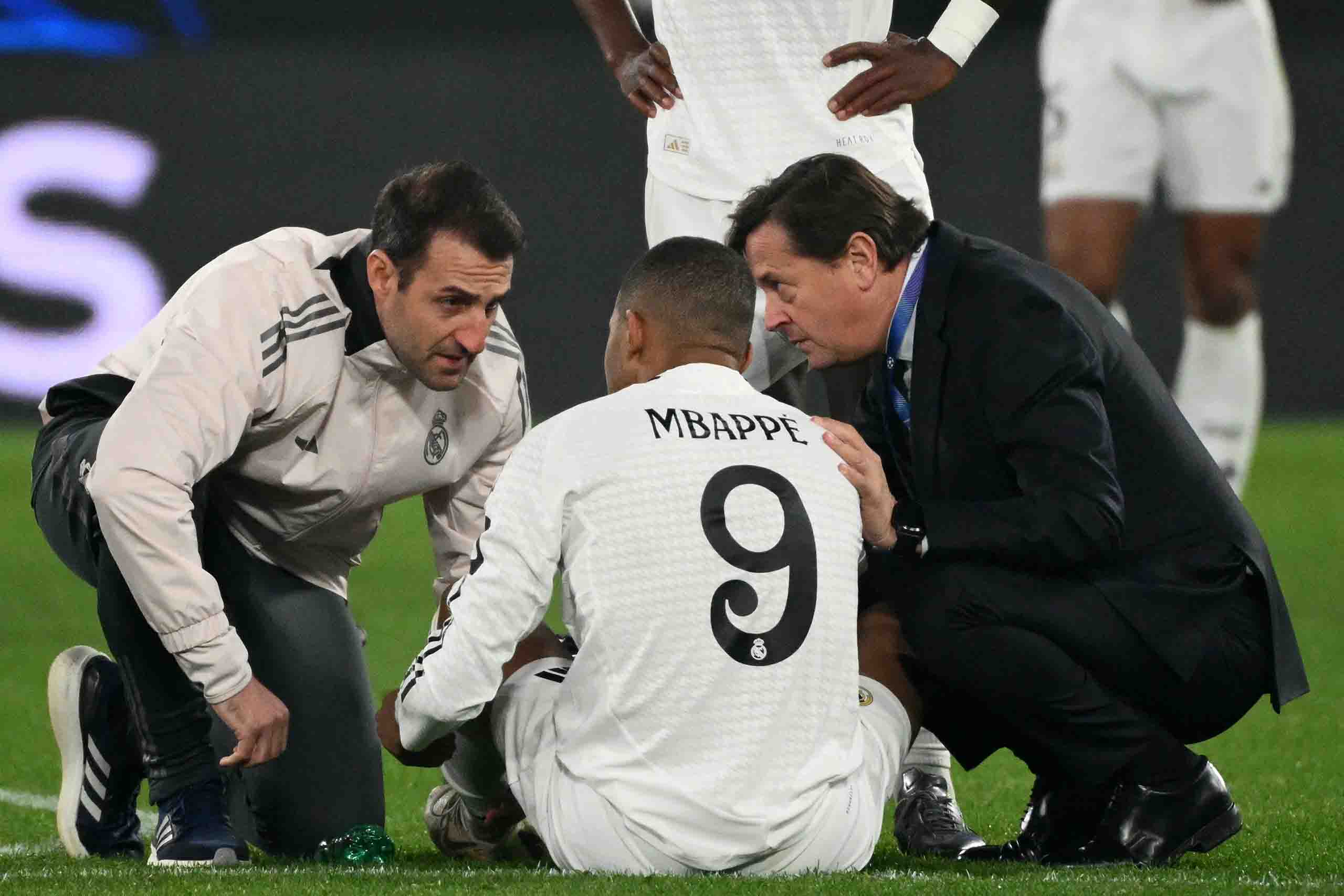 Mbappé Aingia Mgogoro na Madaktari wa Real Madrid