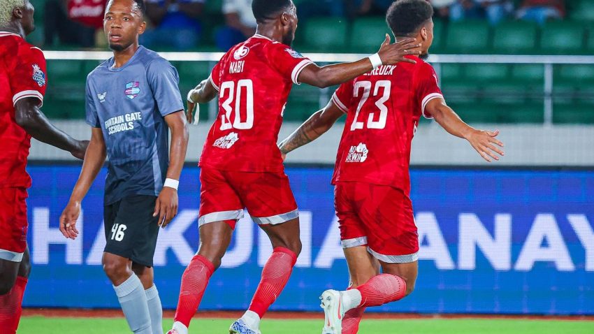 De Reuck Akabidhiwa Dhamana Na Mashabiki Simba