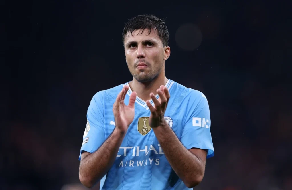 Manchester City Yataka Kumwongezea Mkataba Rodri