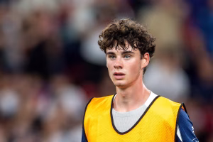 Bayern Munich na Dortmund Wanaendelea Kumfuatilia Kiungo wa Spur, Archie Gray.