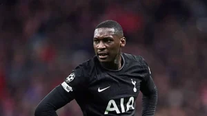 Liverpool Wanamfikiria Kumsajili, Randal Kolo Muani ili Achukua Nafasi ya Hugo Ekitike Aliyeumia.