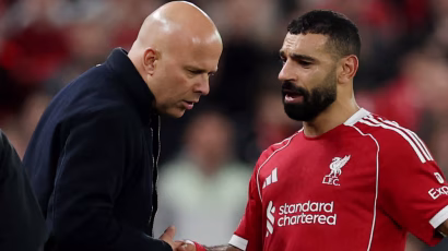 Slot Afunguka Kuhusu Salah na Kurejea kwa Isak Kabla ya Mechi Kubwa