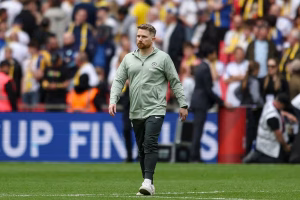 Chelsea Wako Katika Mchakato wa Kutafuta Kocha Mpya na Pesha ya Kuchukua FA Cup.