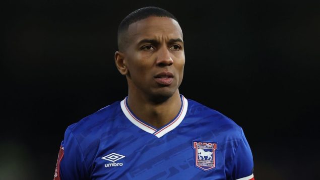 Ashley Young Atangaza Kustafu Soka Mwishoni Mwa Msimu Huu