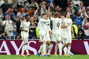 Real Madrid Kupitisha Fagio Nyota Saba Kuondoka, Majina Mapya Yatajwa