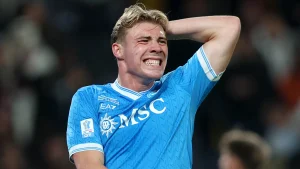 Ryan Giggs Anaunga Mkono Man United Kumrudisha Højlund Ili Apambane na Benjamin Sesko.